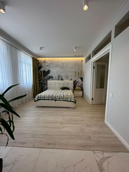 Луценко, 6! Британский квартал! Сдам 2х ком кв