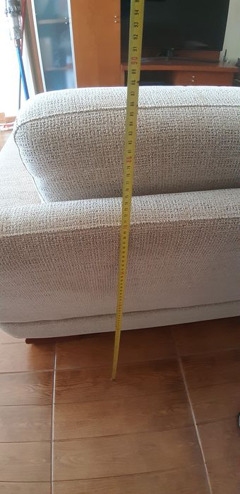 Sofa 3 lugares com 2 Puffs