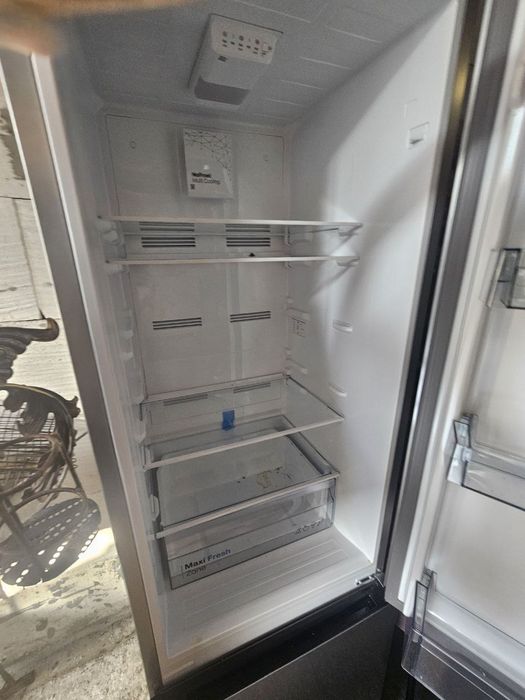 Холодильник Vestfrost