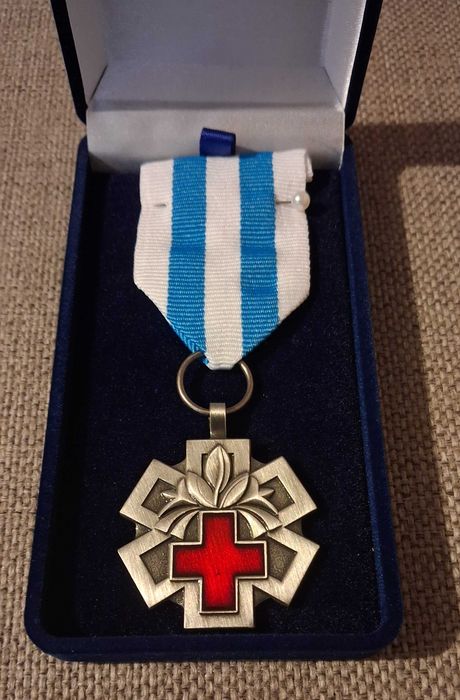medal odznaka Honorowy Dawca Krwi Zasłużony Dla Narodu
