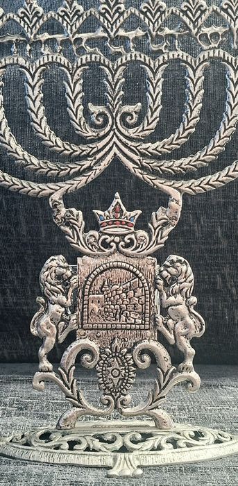 Menorah judaica grande