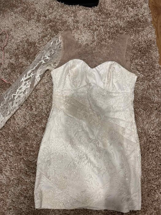 Сукня біла, розмір s