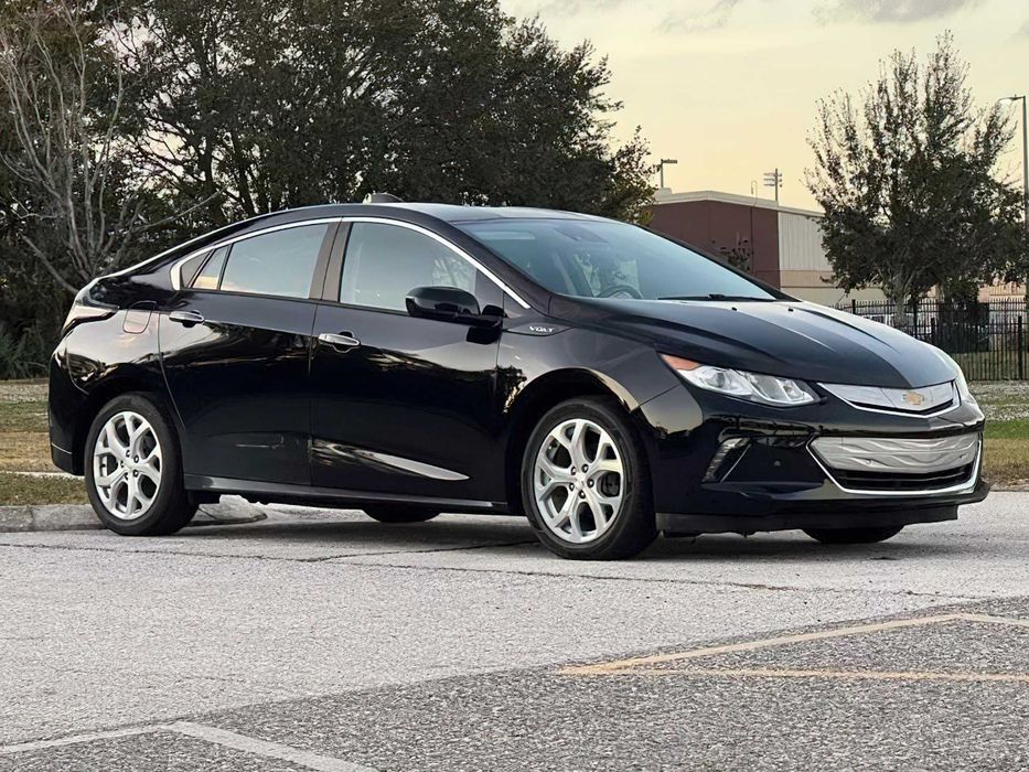 Chevrolet Volt Premier      2017