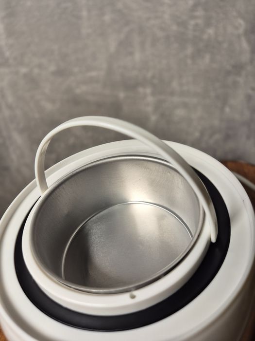 Воскиплав білого кольору, стан - 10/10