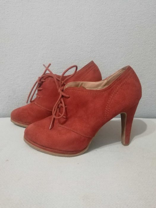 Фірмові зручні ботильйони, розмір 41 (устілка 26 см), 150 грн.