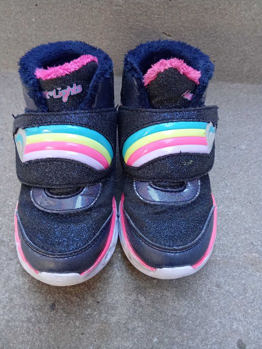 Sapatilhas skechers ( com luzes) usadas