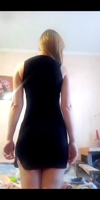 Продам женские платья