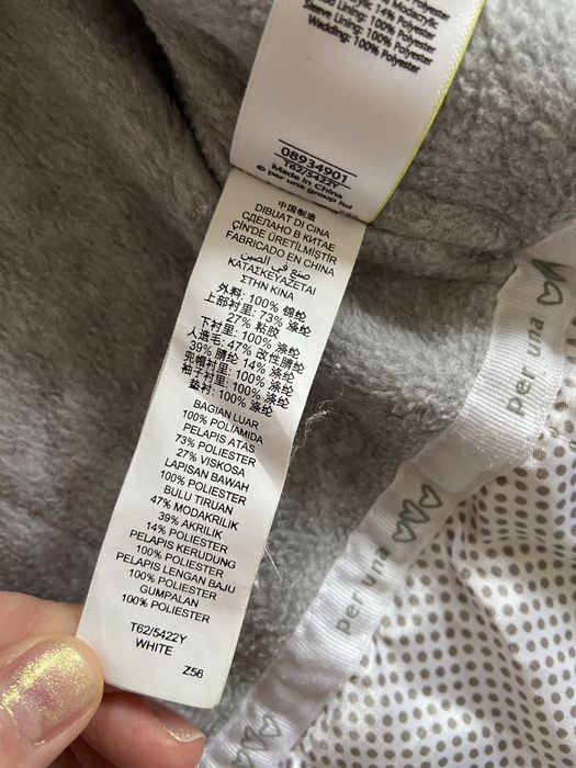 Zimowa kurtka z odpinanym kapturem