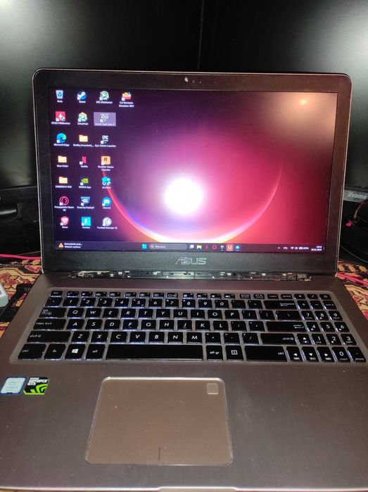 Laptop Asus GTX 1050 vivobook 15 pro windows pc komputer
