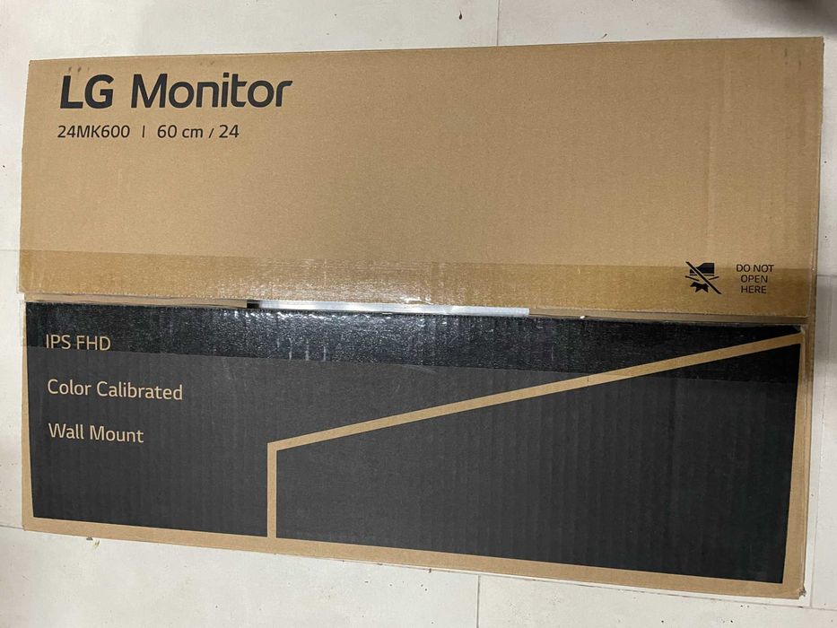 Monitor LG de 24 polegadas