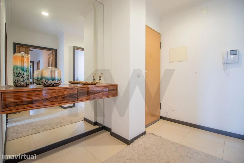 T3 com Suite,  elevador e Garagem Box