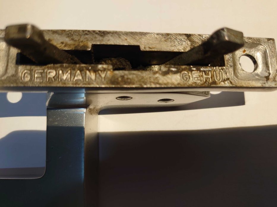 Procuro fecho de porta de aluminio da marca GEHU Germany