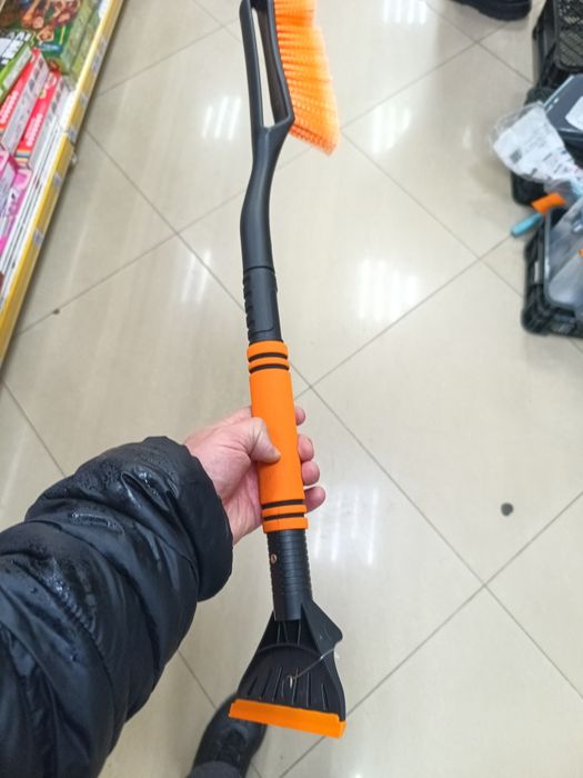 Шкребок сніговий