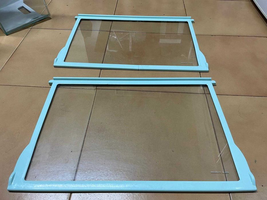 Peças / Gavetas Frigorífico Electrolux, AEG Santo e IKEA Frostig