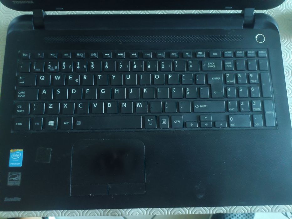 Portátil 15,6" Toshiba satellite C50-B-16U
