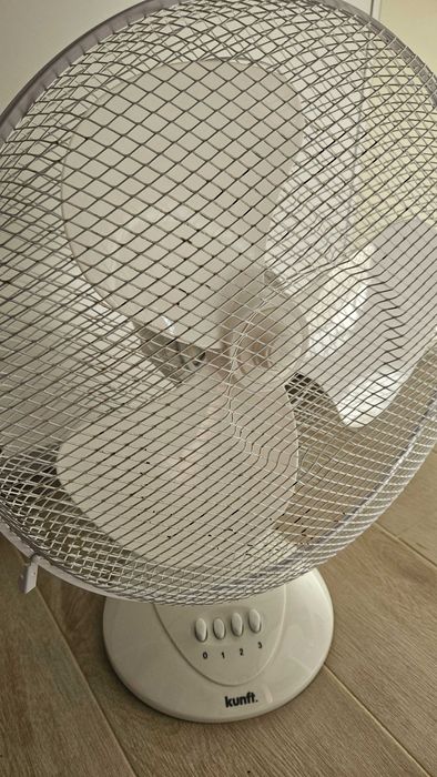 Ventoinha / Ventilador de Mesa Kunft (40cm) (desconto: 45% off!)