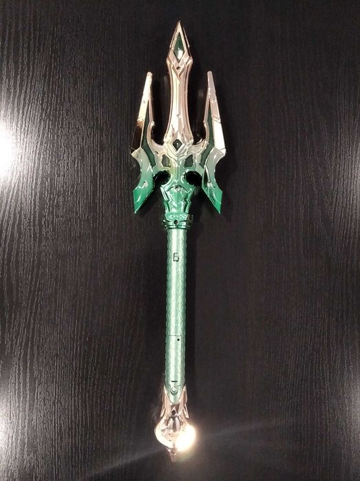 Espada de brincar com luzes e sons