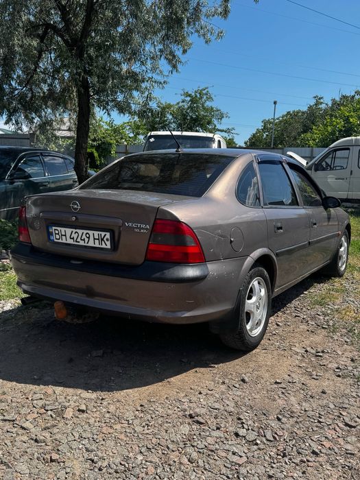 Продам Opel Vectra B 1.6л Бензин Механика