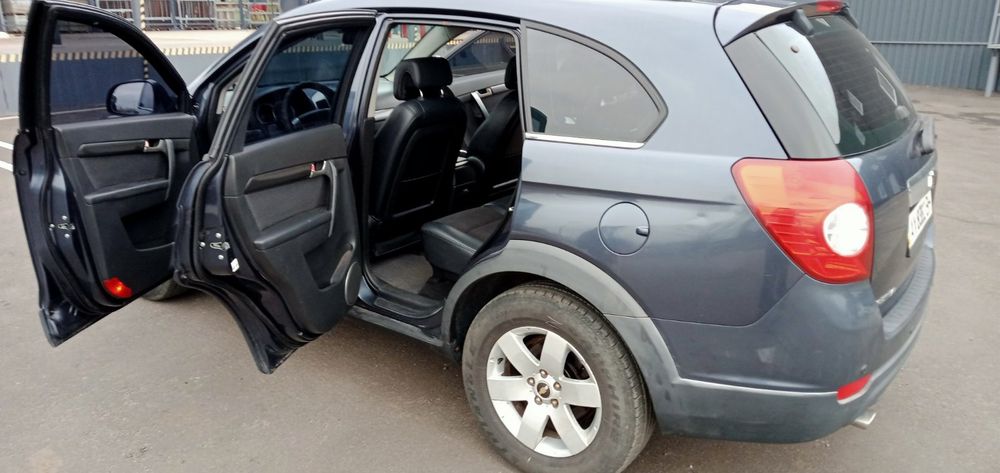 Продаю Шевроле Каптива