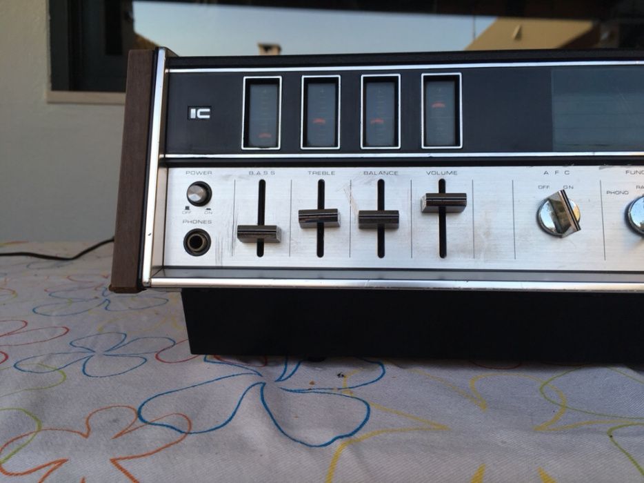 Gira-discos Panasonic vintage