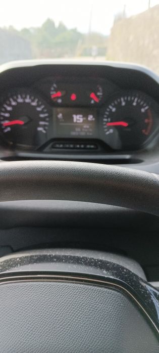 Peugeot partner 2023 impecável por 16605 IVA dedotival