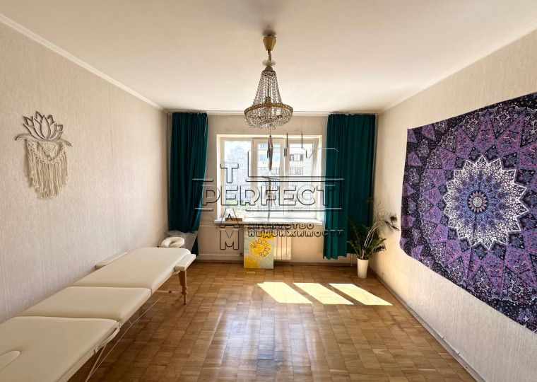 Продаж 3к квартири Княжий Затон 3