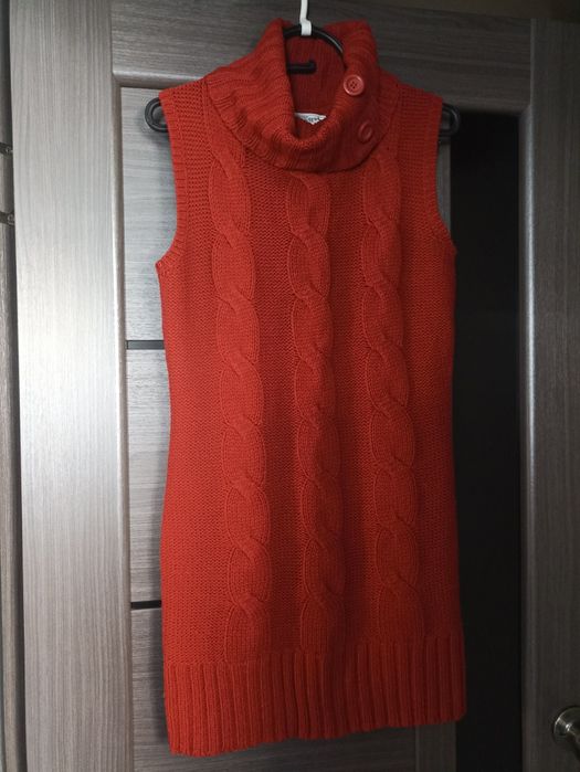 Тепла червона туніка