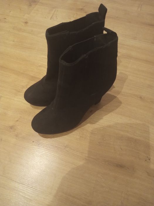 Buty damskie na obcasie H&M r.39