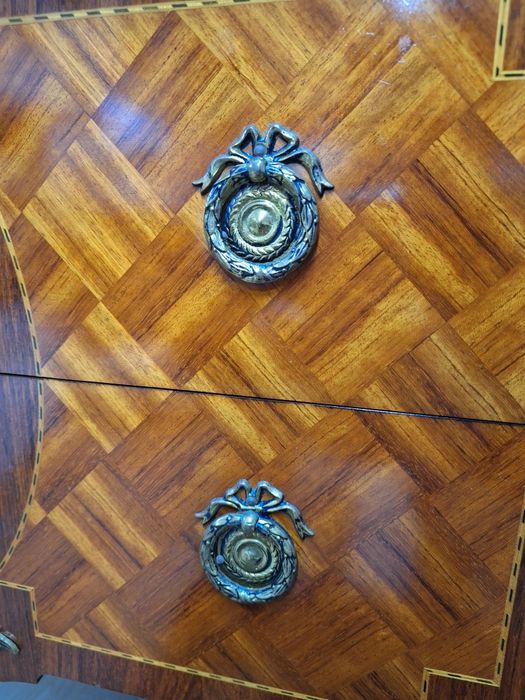 Stylowa intarsjowana komoda-antyk