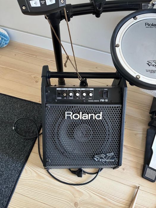 V-Drums Bateria TD-11KV com Amplificador Roland