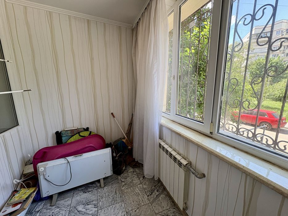 Продається 3х кімнатна квартра 105м2, вул. Дружби Народів 228а