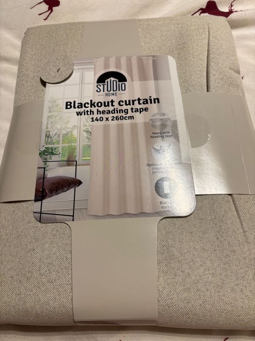 Action zasłony beżowe zaciemniajace