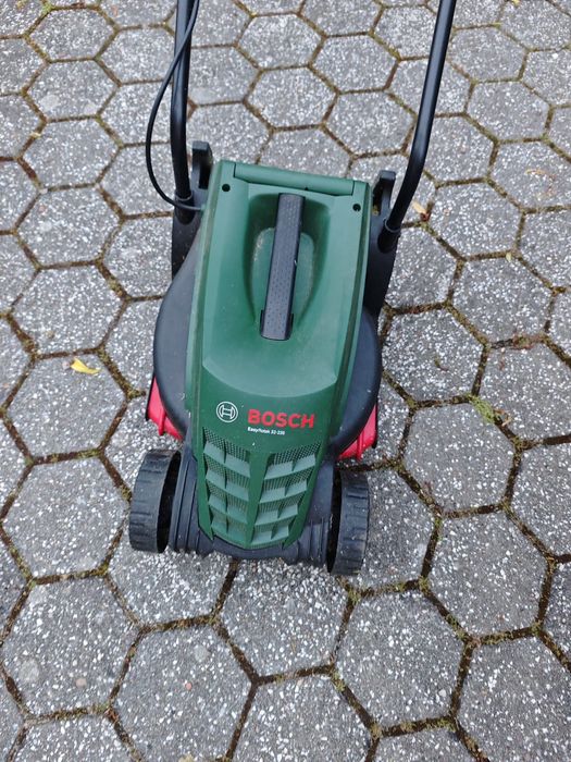 Corta relva bosch