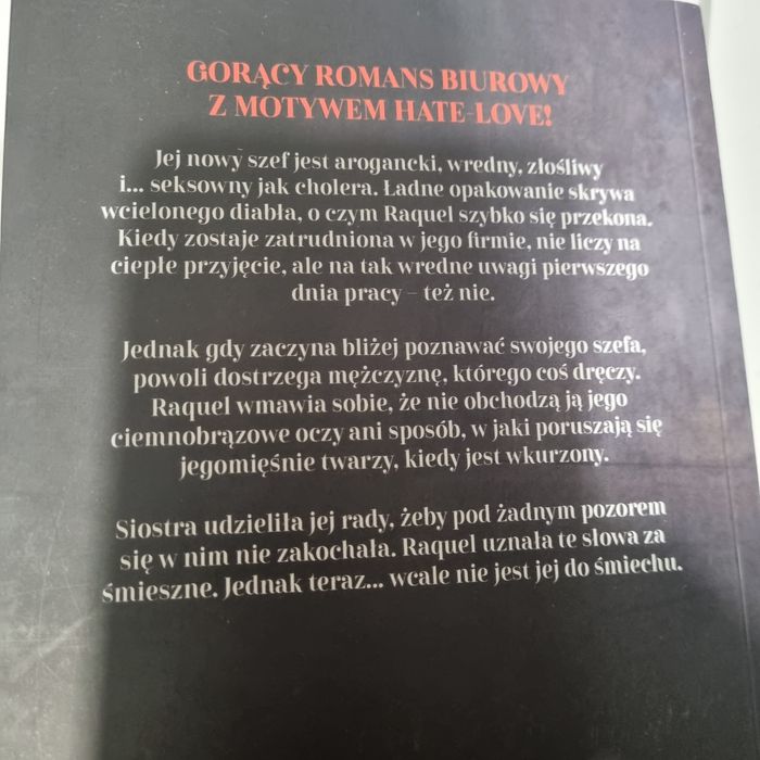 Boss of me Tia Louise wydawnictwo niezwykłe