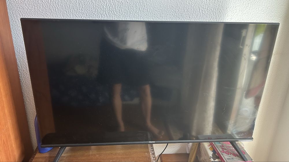 TV HISENSE 40A4Q (LED - 40'' - 102 cm - Full HD - Smart TV)