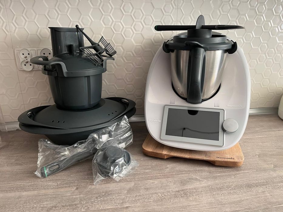 Termomix TM6 z akcesoriami