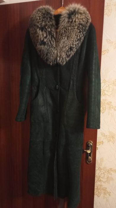 Продам красивую,модную дубленку р.40-42