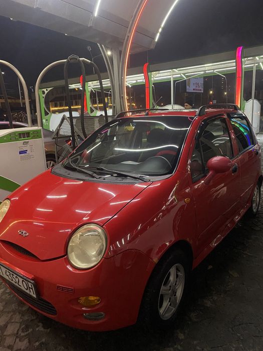 Автомобіль Chery QQ