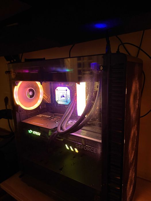 PC - Ryzen9 // 32GB // RTX4070 // Water Cooler