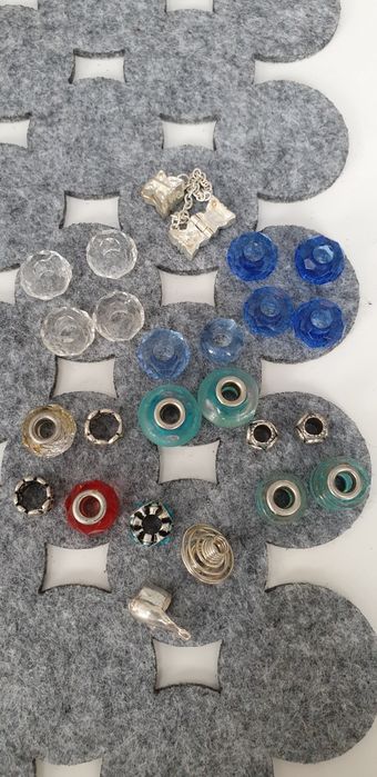 Koraliki ,  Modułowe , Charmsy zestaw  24 sztuk