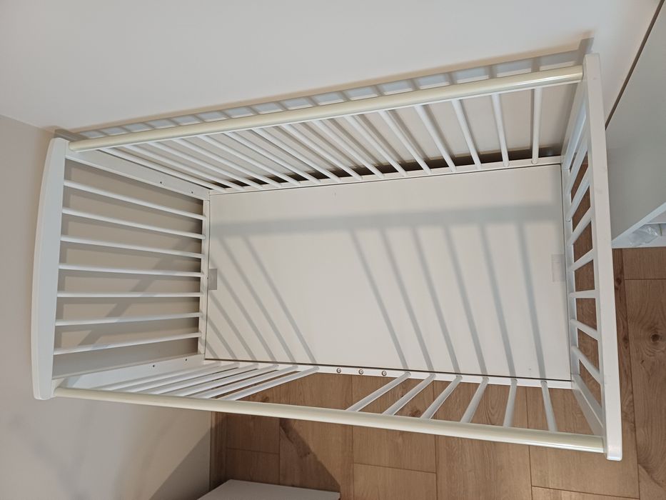 Sprzedam łóżeczko dziecięce