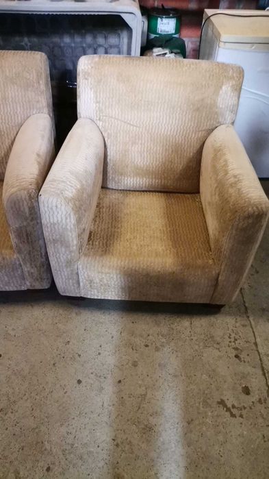 Duas Poltronas em veludo