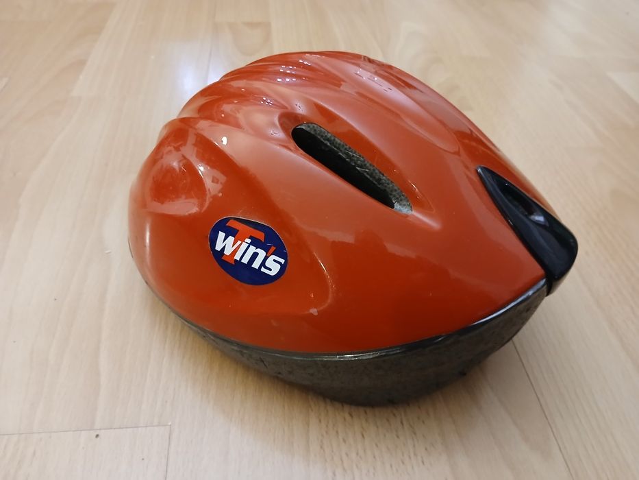 Kask rowerowy czerwony rozmiar M , 53-56 cm