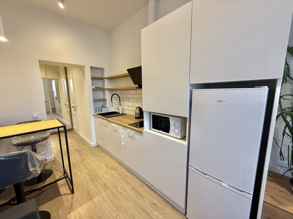 Оренда 1 кімнатної квартири в центрі вул. Б.Хмельницького