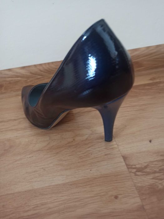 Obuwie damskie czółenka