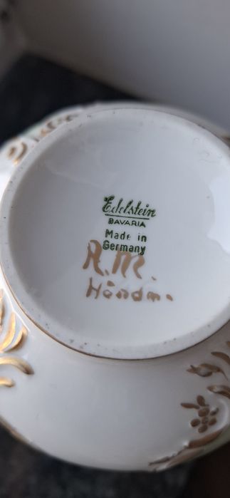 Porcelanowy reliefowany Edelstein