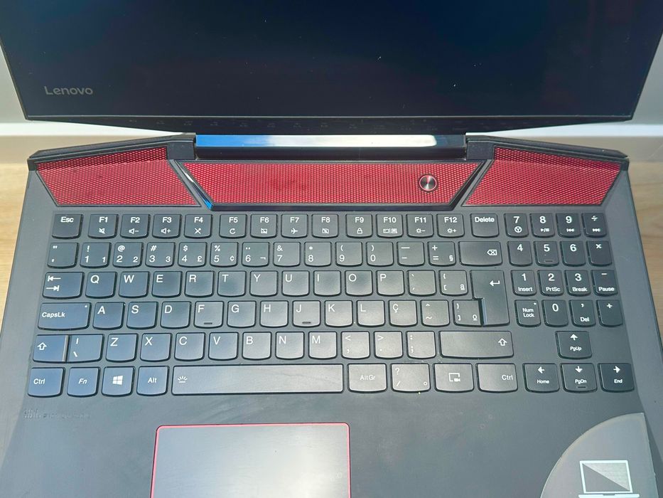 Portátil GAMING Lenovo Legion Y720 - i7, GTX1060,  2TB+250 SSD+8GB RAM