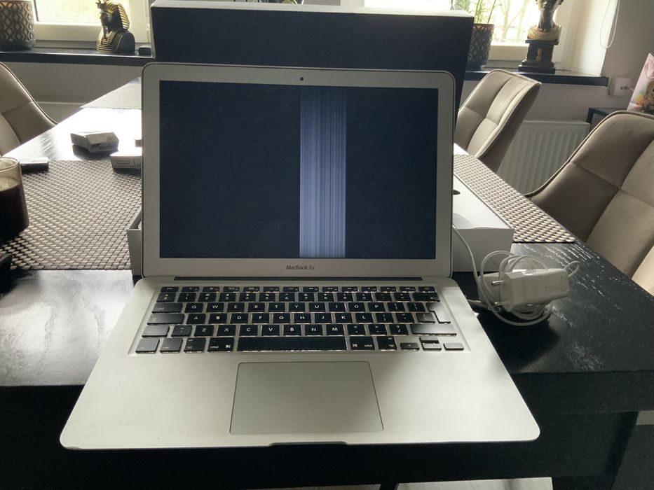 Uszkodzony macbook air a1369 dysk 128gb 4gb ram