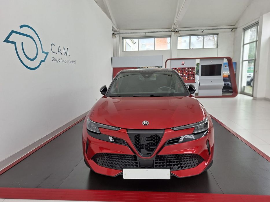 Alfa Romeo Junior 54 kWh Sport Speciale