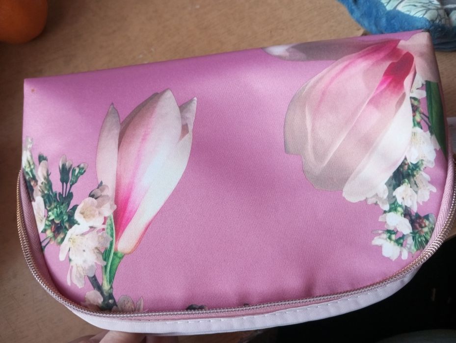 Kosmetyczka Ted Baker - nowa